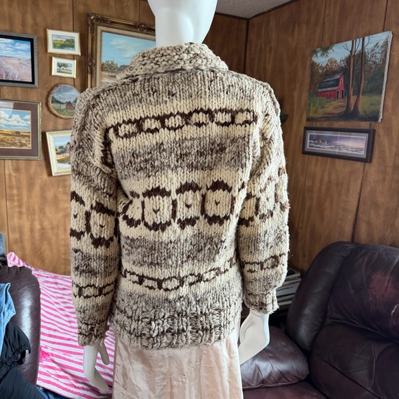 Handmade Vintage Siwash Cowichan Knit Wool Sweater - Picture 4 of 10